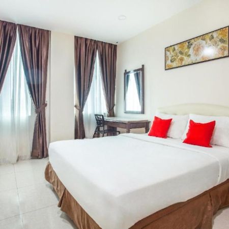 Sam Hotel Sitiawan Exteriör bild