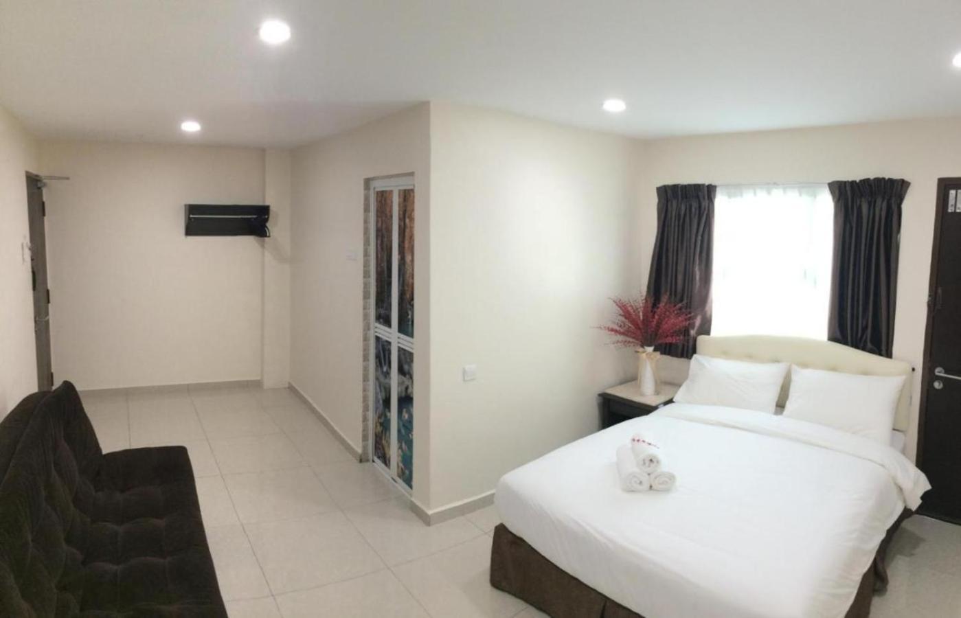 Sam Hotel Sitiawan Exteriör bild