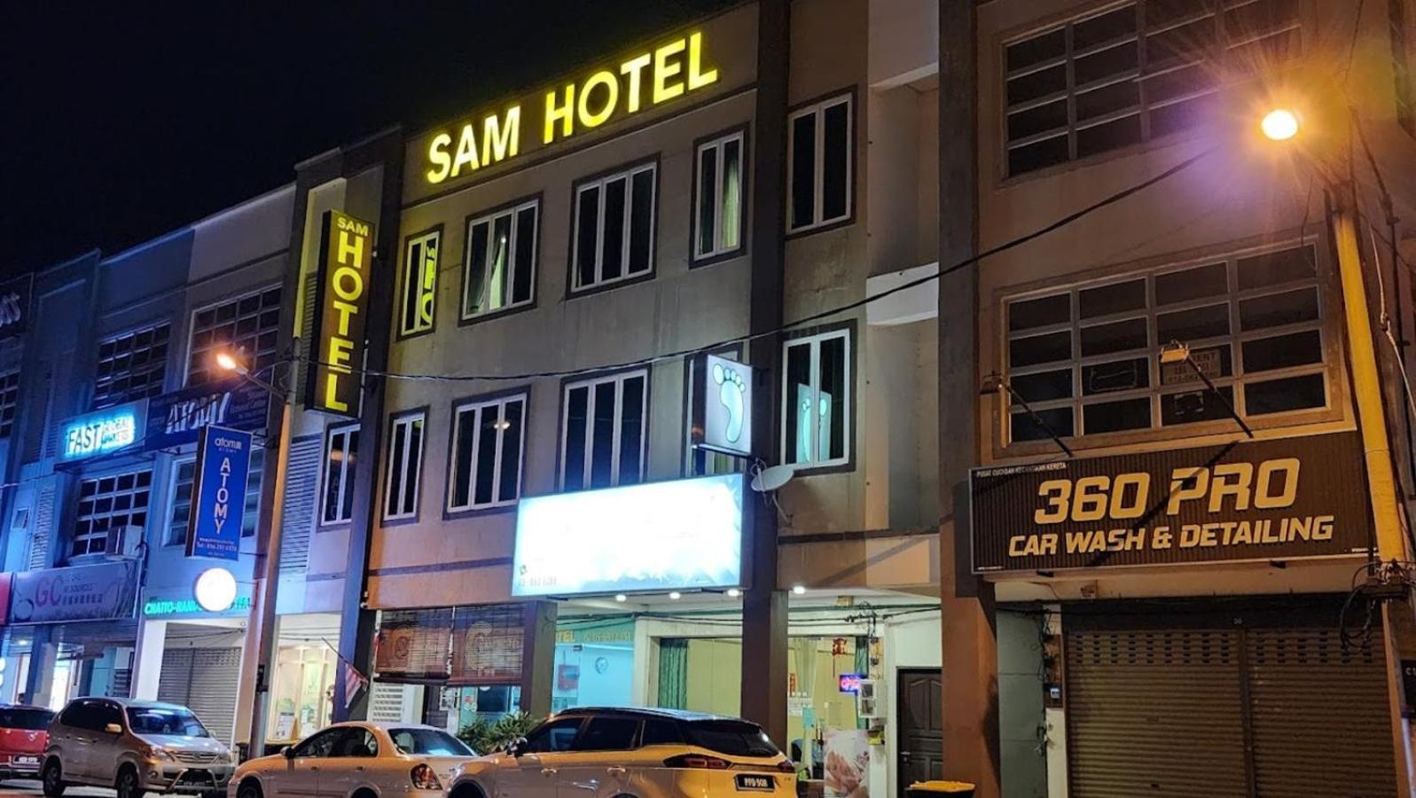 Sam Hotel Sitiawan Exteriör bild